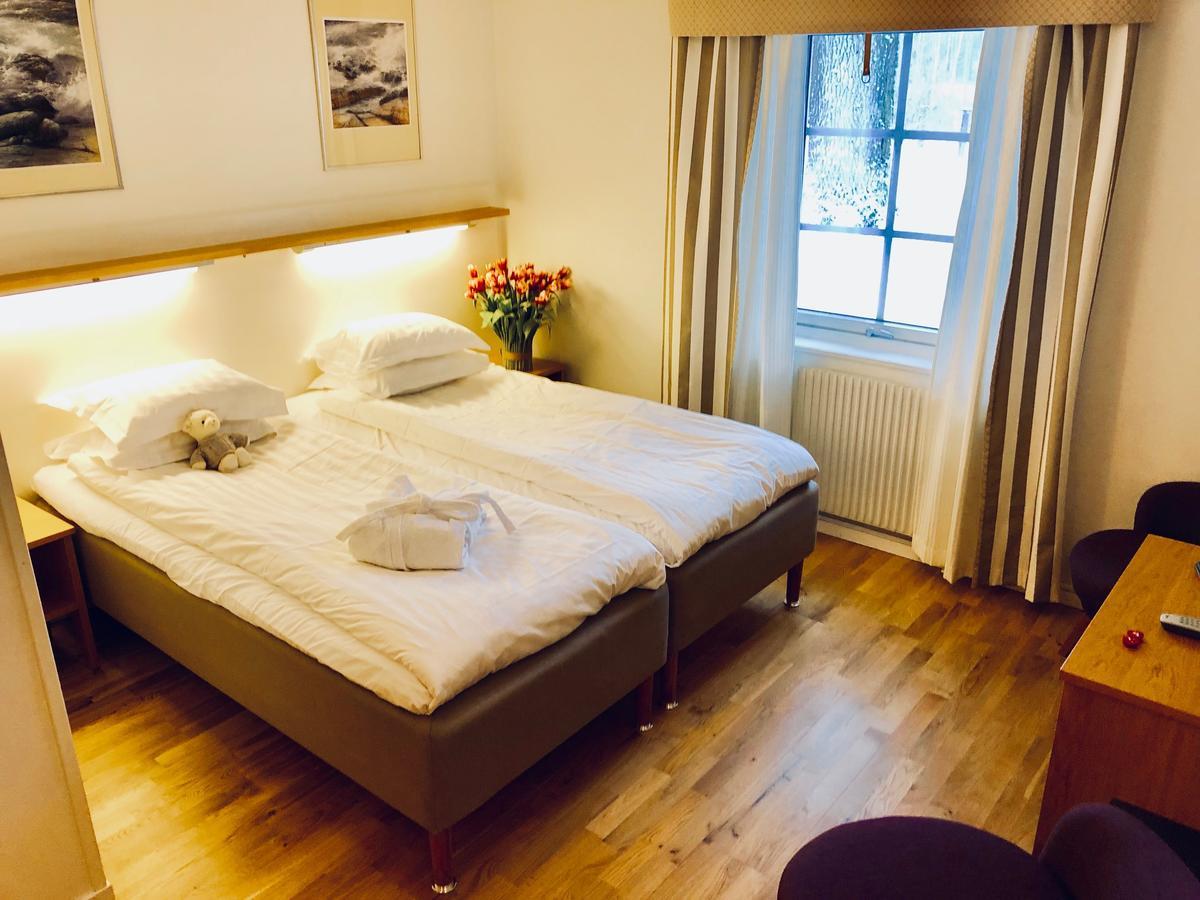 Balingsholm Otel Huddinge Dış mekan fotoğraf
